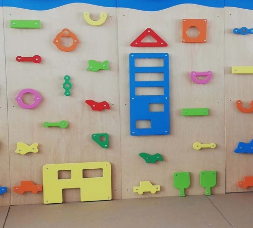 Kids climbing structure