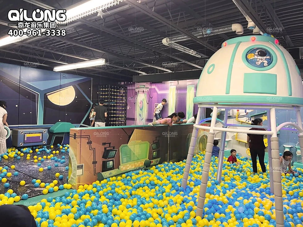 Custom China Commercial Indoor Playground Soft Play Equipment